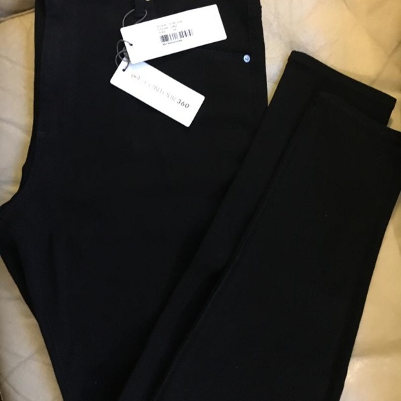 Women's Designer Jeans - Picture 3 of 3